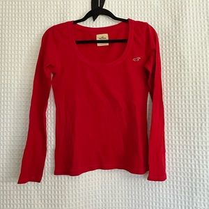 Hollister red long sleeve T-Shirt size small
